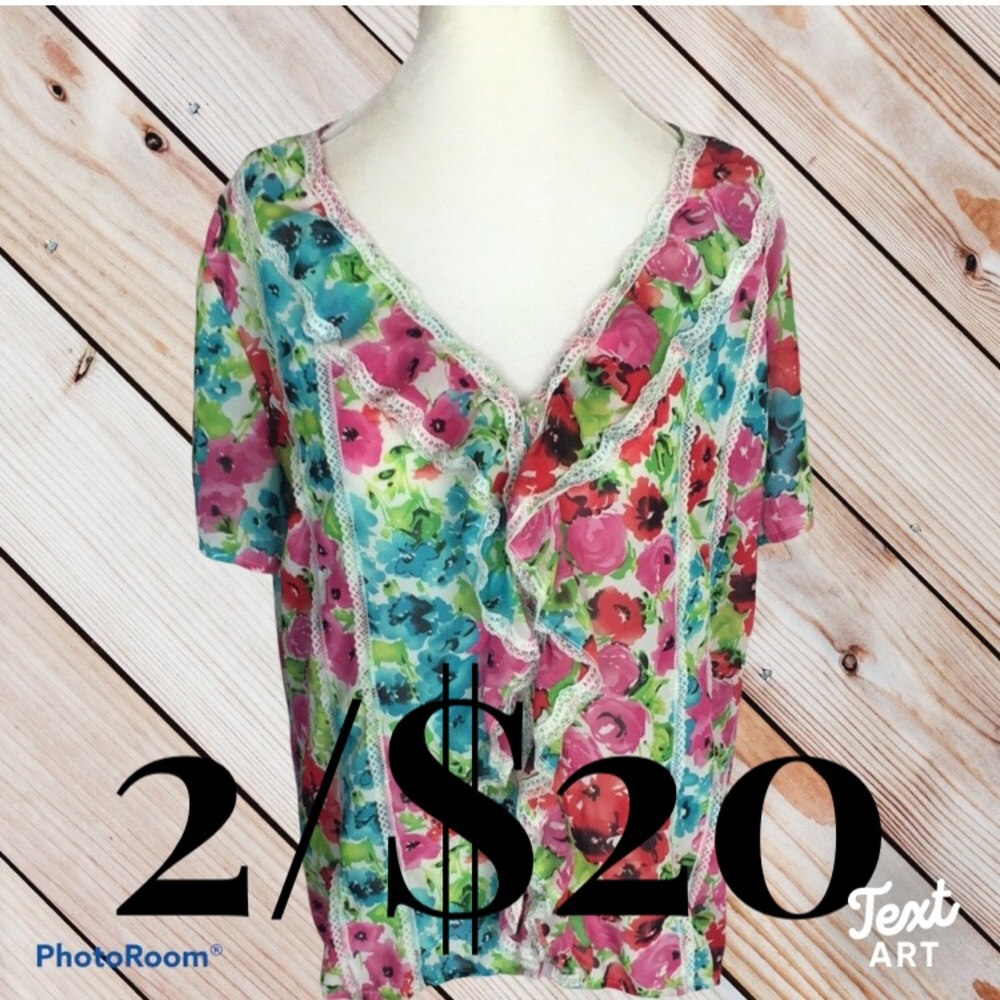 Ny collection Colorful Floral Lace Trimmed  Short Sleeved Blouse
